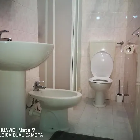 Golfo Dianese E I Suoi Borghi Lägenhet